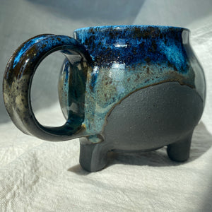 Salamander Footed mug