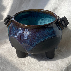 Cauldron Planter